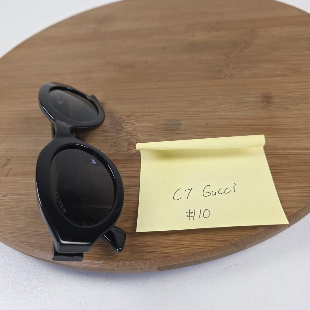 Gucci GG1579S Sunglasses Womens 53-22-140 Black Gray Oval Tinted Plastic Italy - Picture 16 of 16